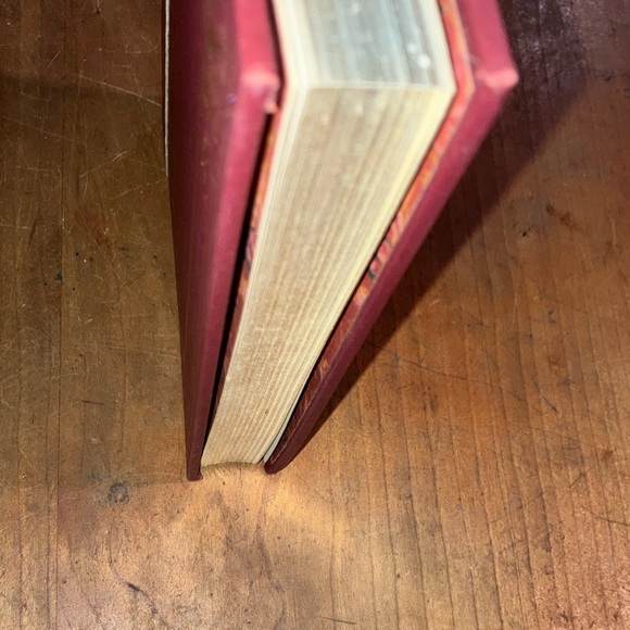 Book: Red Leather Bound 'The Call of the Wild' by Jack London Book - Picture 7 of 16